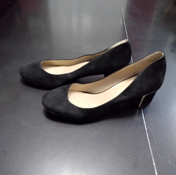 Ann Taylor Suede Gold Block Heel - Picture 1 of 5